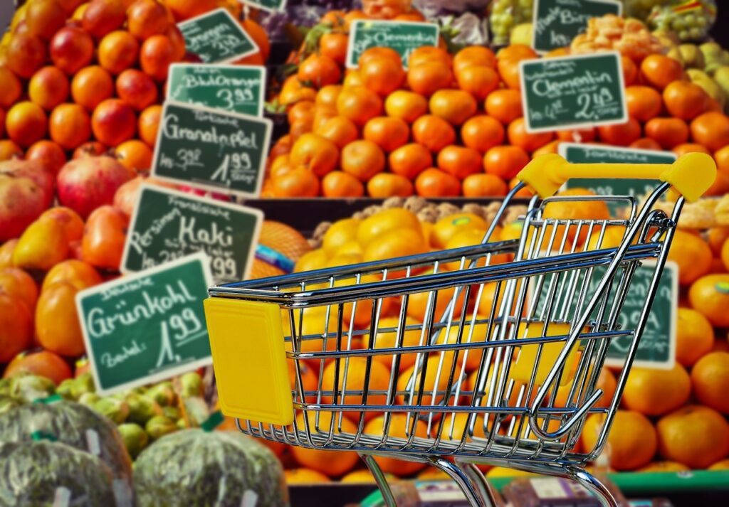 shopping, fruit, vegetables-2614149.jpg